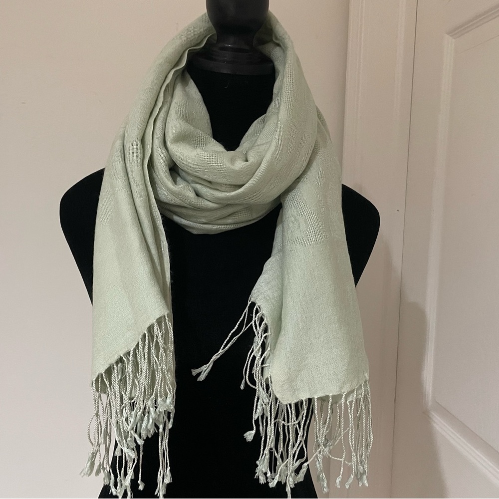 Light green pashmina